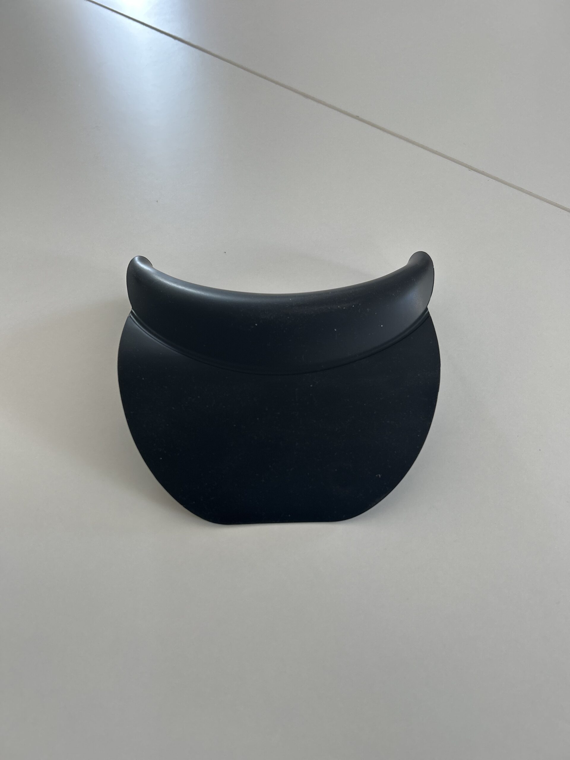 Image-3-600x800 Universal Nackenkissen schwarz