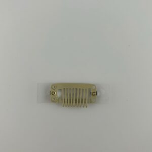 Homepage-Bild-9-300x300 PU mit Clips Beige